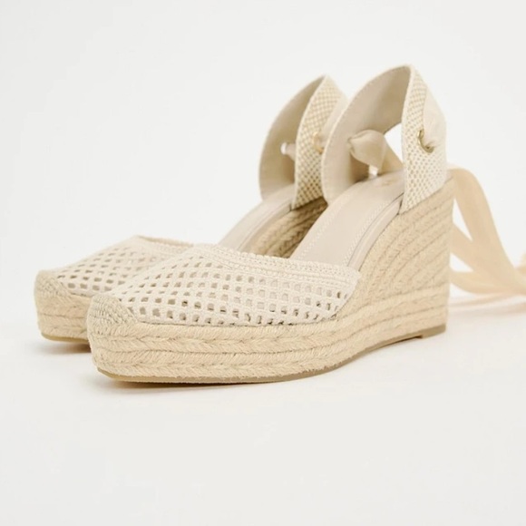 Zara Espadrilles Ankle Tied Crochet Wedges Off White Cream Beige size 6.5 37 NWT - Picture 8 of 11